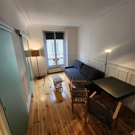 Apartment Charming Canal Saint-martin Republique *