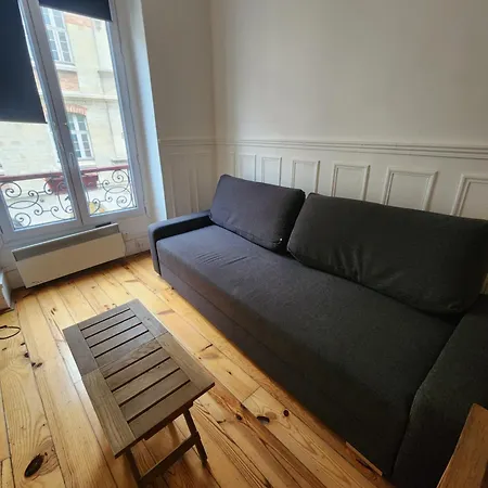 Charming Canal Saint-martin Republique Apartment