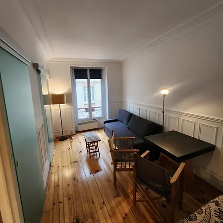 Charming Canal Saint-martin Republique Apartment Paris